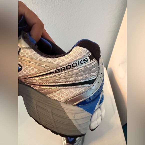 BROOKS Adrenaline GTS 14 Men’s Running Shoes Size 10.5 Silver Blue Support - Picture 9 of 13